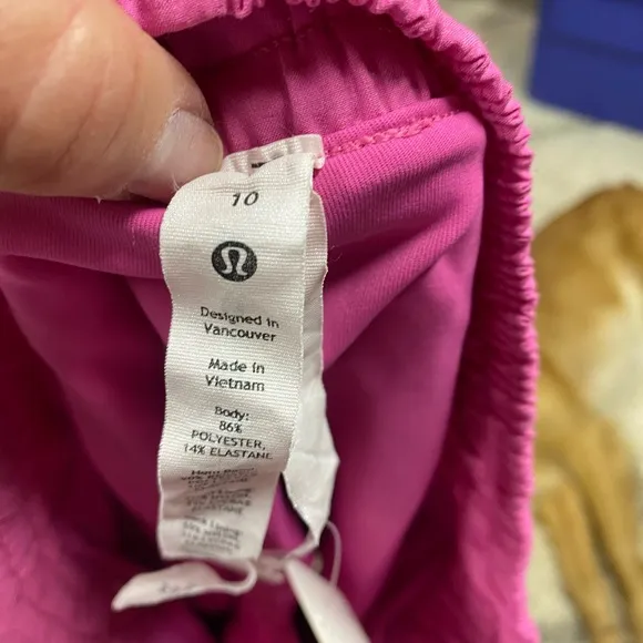 04 -Lululemon EUC Hotty Hot High-Rise Skirt *LongSonic Pink-size 10