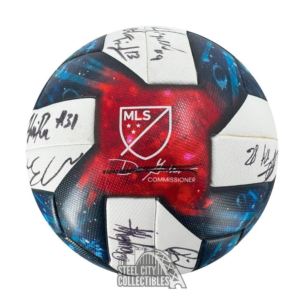 2019 Minnesota United FC Auto Match Used Soccer Ball -BAS/Fanatics LOA (24 Sigs)