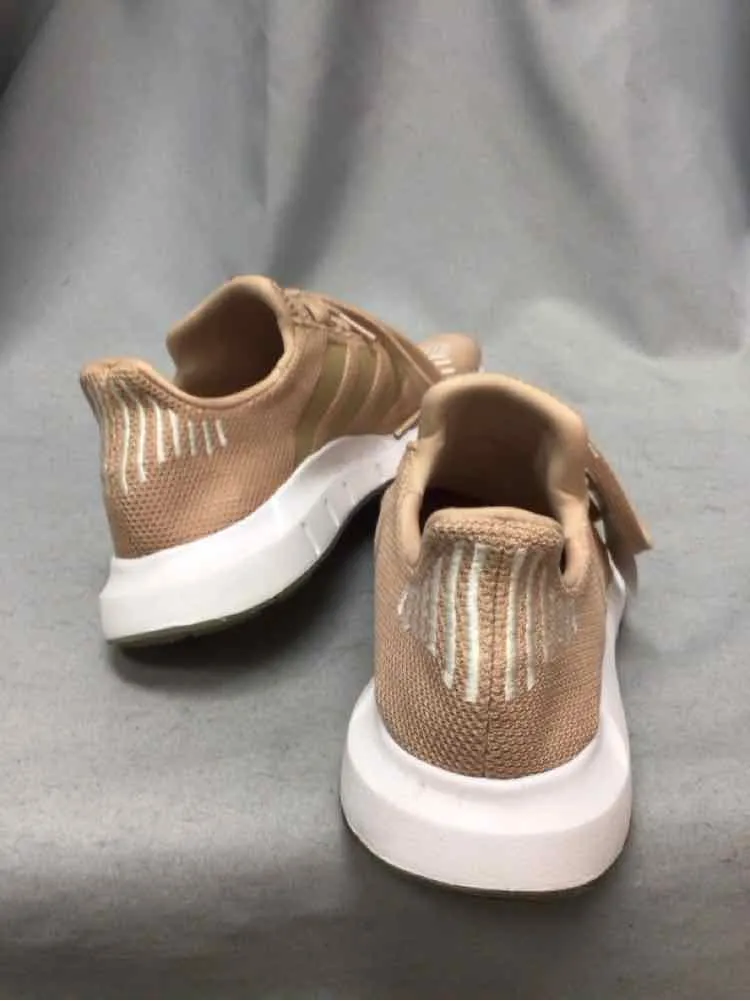 ADIDAS SIZE 7 1/2 Ladies SHOES