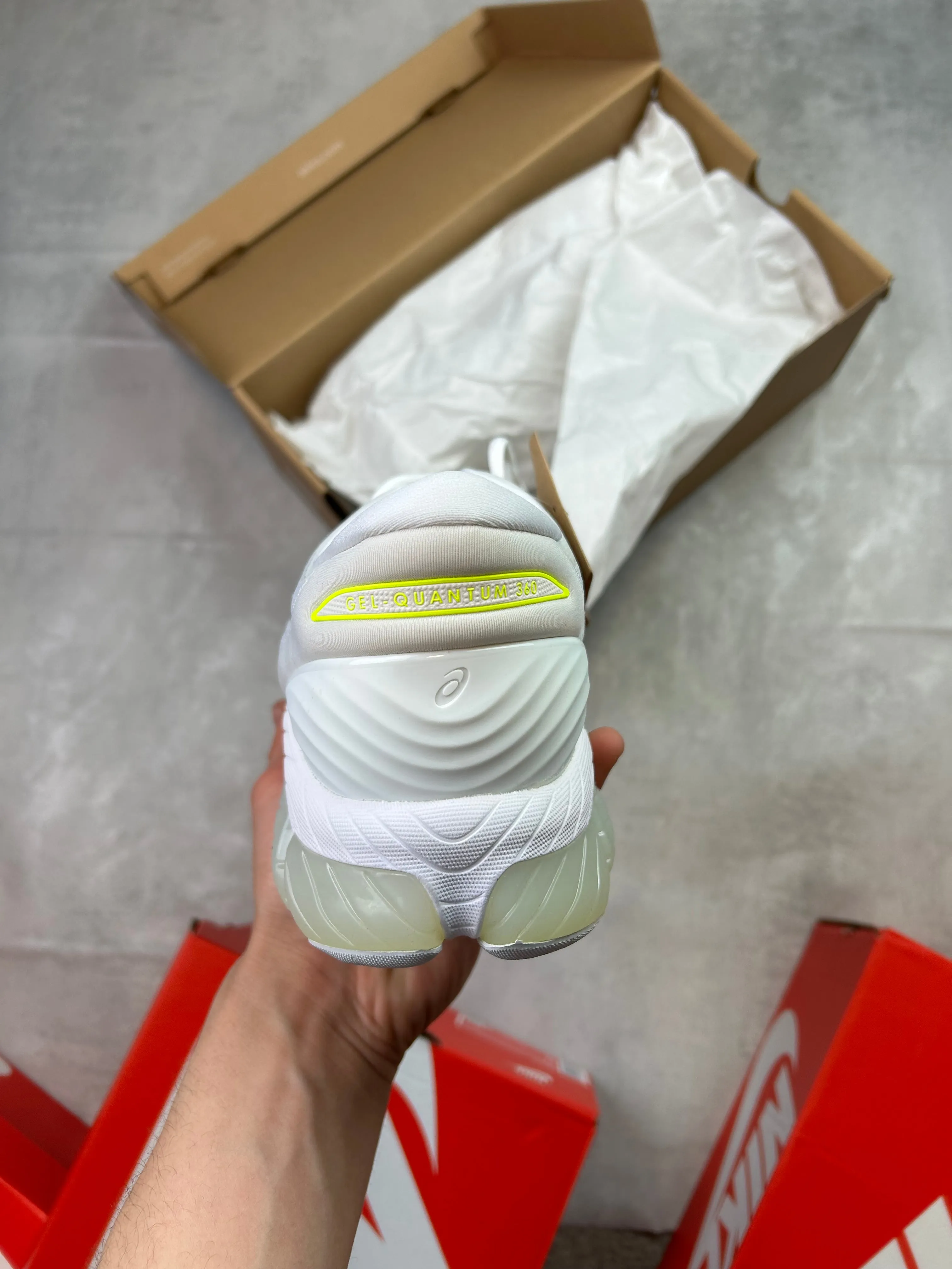 asics GEL-QUANTUM 360 VIII in white/Pure Silver