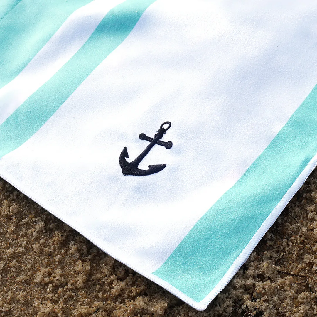 Big Lightweight Quick Dry Beach Towel With Pockets - Best Travel Gift