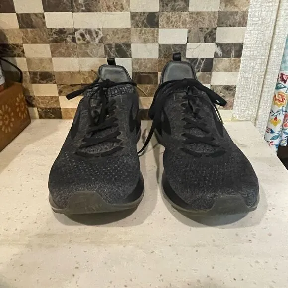 Brooks Tennis Shoes