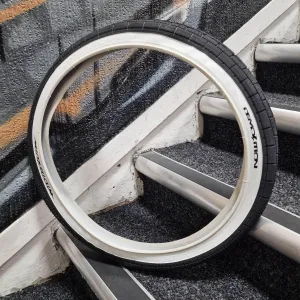 Demolition Momentum Tyre White Wall