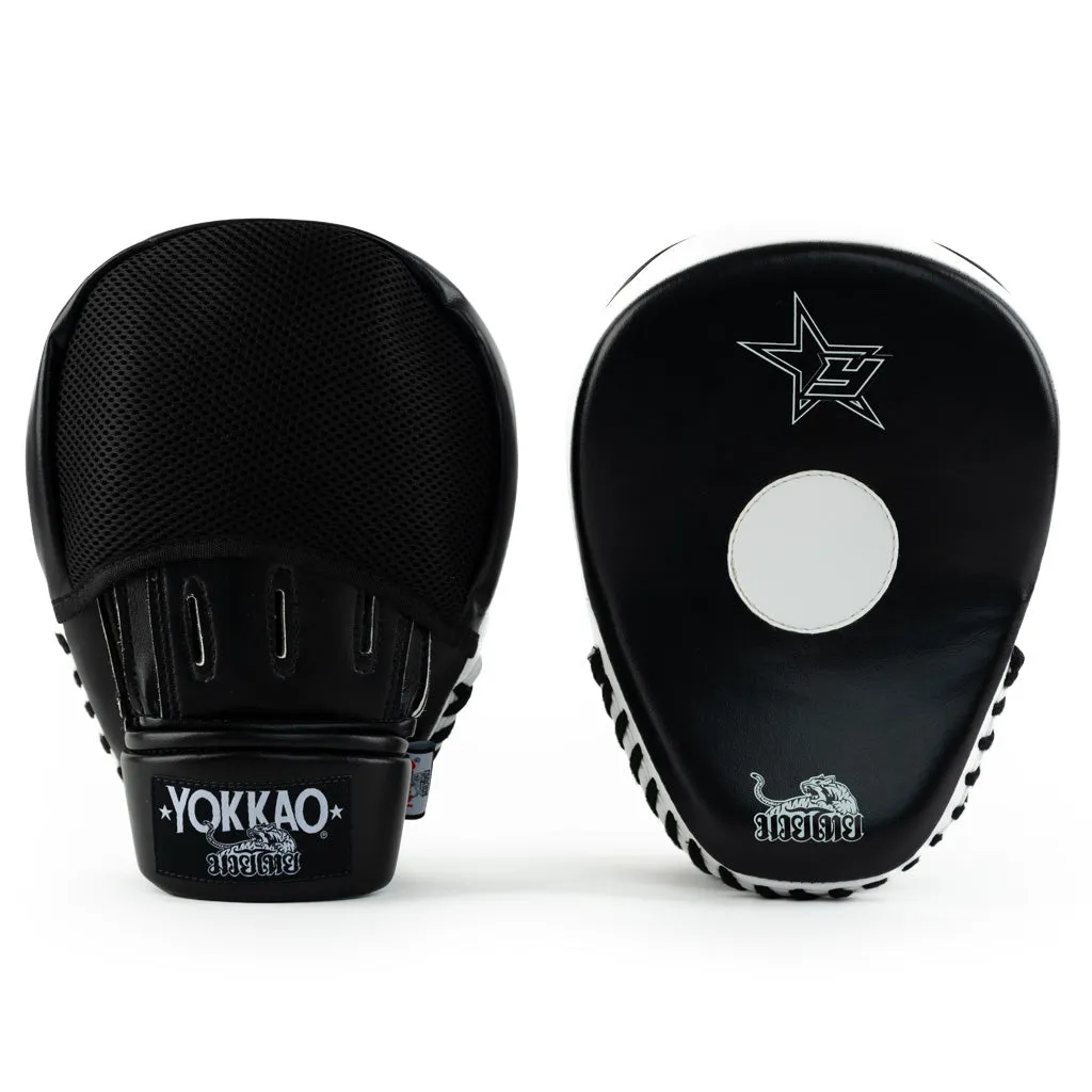 Institution Dual Tone Focus Mitts