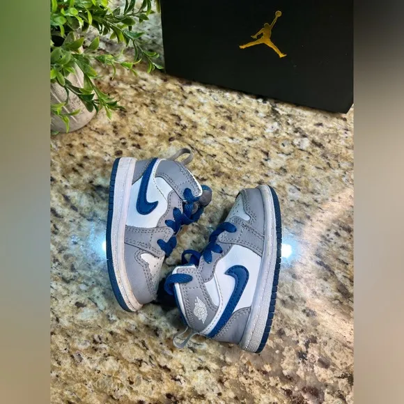 Jordan 1 Mid Toddler Sneaker Cement Grey / White-True Blue 4C