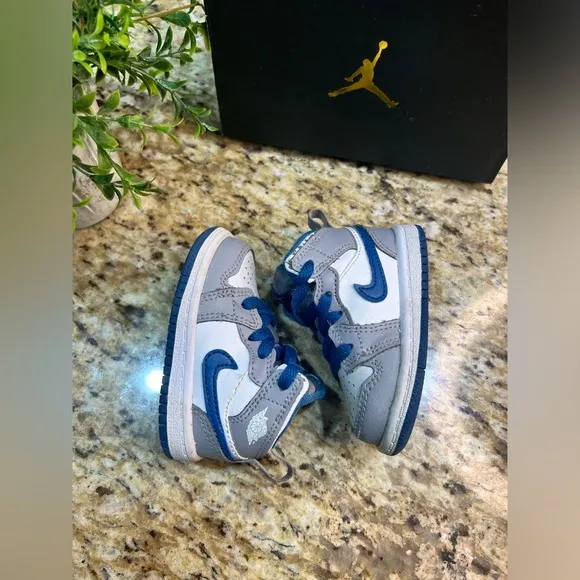 Jordan 1 Mid Toddler Sneaker Cement Grey / White-True Blue 4C