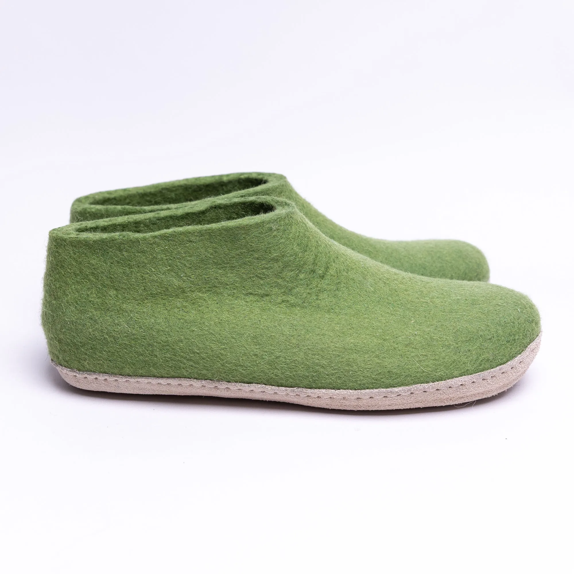 KUUMA – Light Green Wool Felt Ankle Boots for Men Warm, Non-Slip, Indoor Comfort