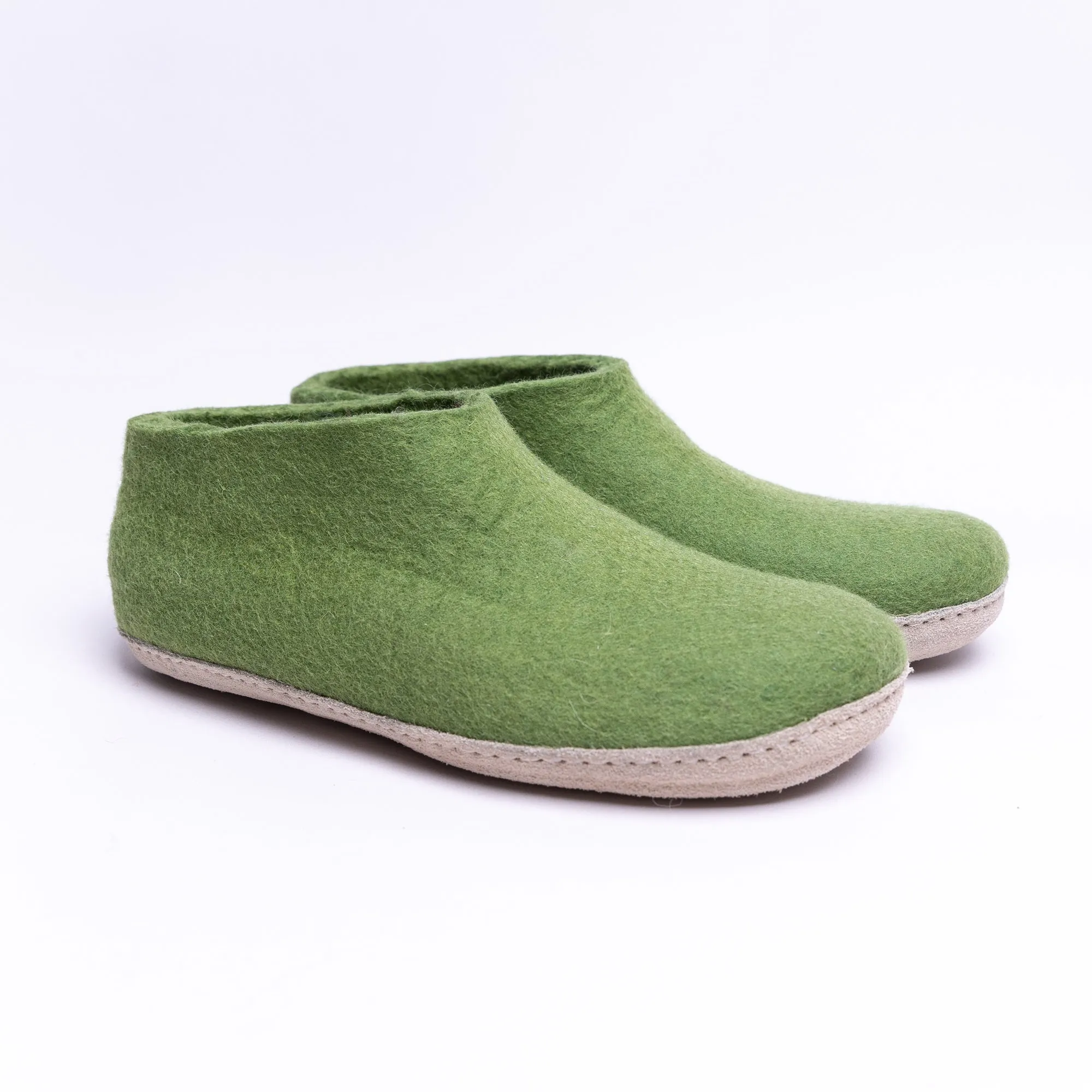 KUUMA – Light Green Wool Felt Ankle Boots for Men Warm, Non-Slip, Indoor Comfort