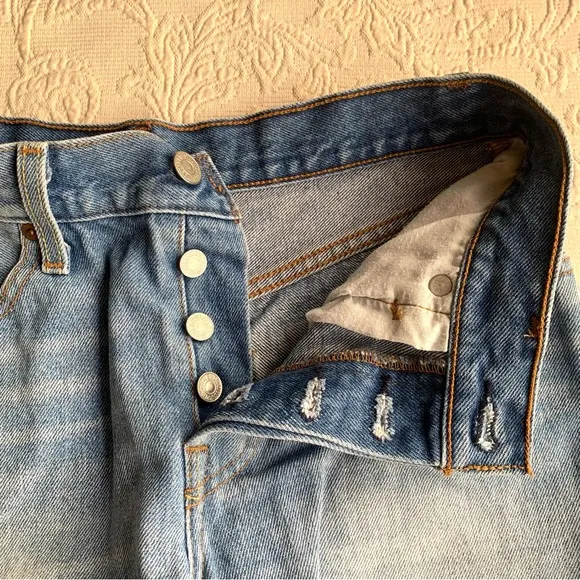 Levi's 501 Mid Rise Hidden Button Fly Cut Off Medium Wash Denim Jean Shorts