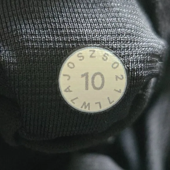 Lululemon Hotty Hot Short II *2.5&quot; - 10 Black