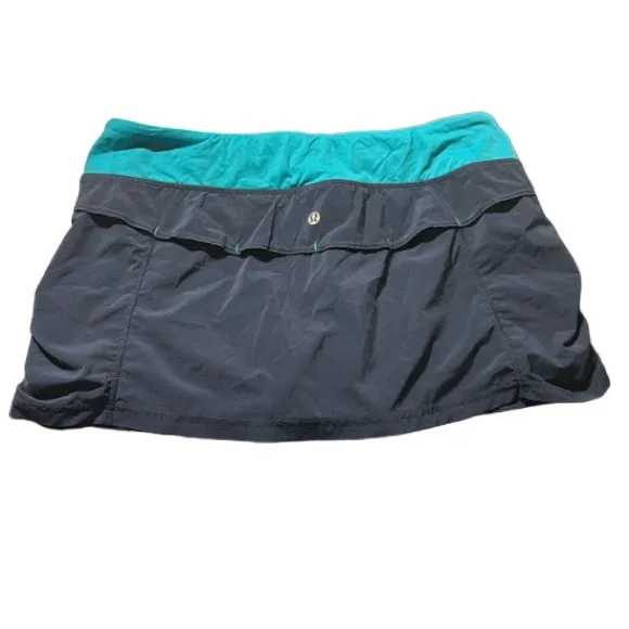 Lululemon Run Speed Wet Dry Warm Skirt size 8 Navy Blue