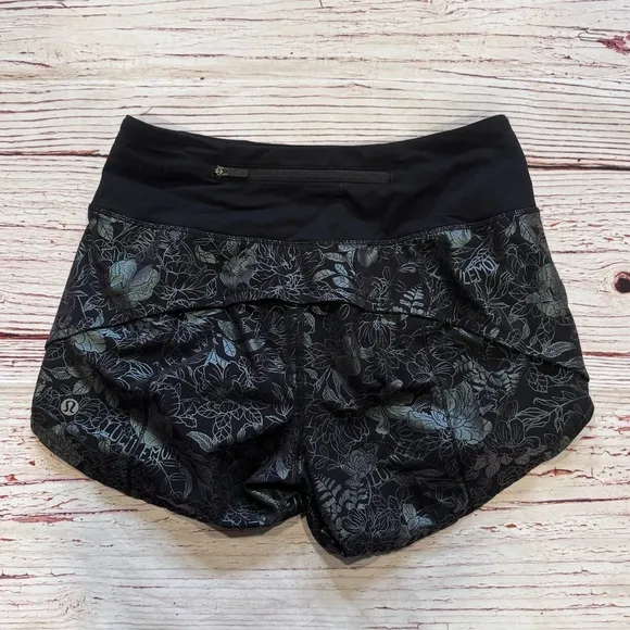 Lululemon Speed Up Mid-Rise Lined Short 4&quot; Logo Flourish Black Iridescent Foil 2