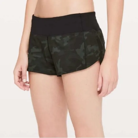 Lululemon Speed Up Short *2.5&quot; Incognito Camo Multi Gator Green / Black