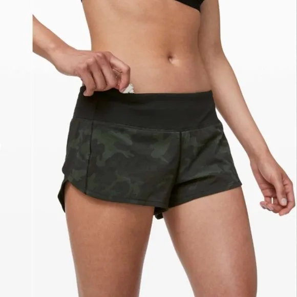 Lululemon Speed Up Short *2.5&quot; Incognito Camo Multi Gator Green / Black