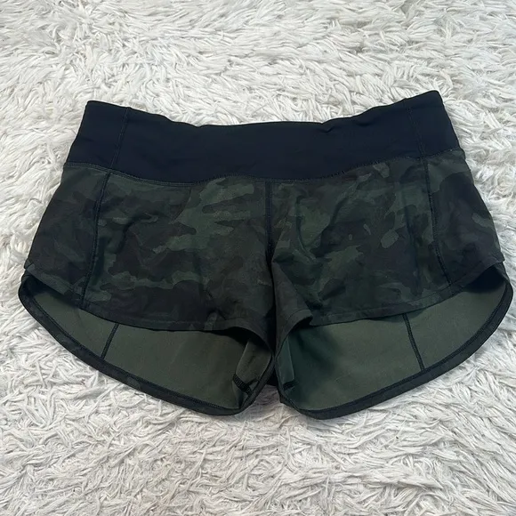 Lululemon Speed Up Short *2.5&quot; Incognito Camo Multi Gator Green / Black