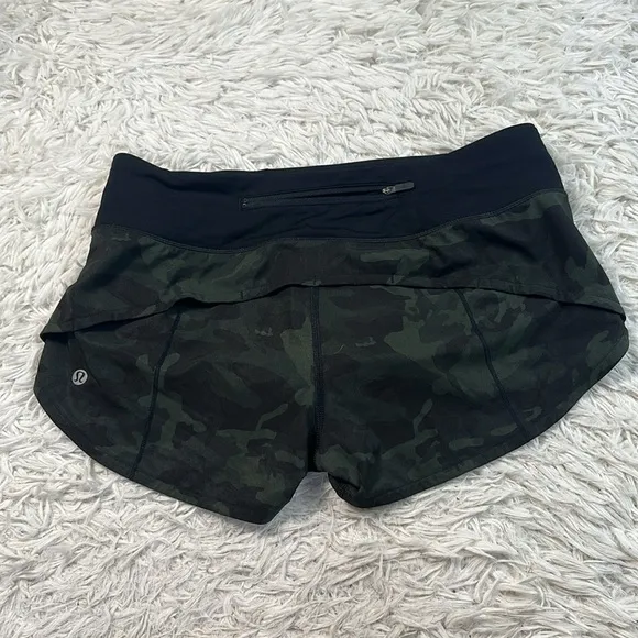 Lululemon Speed Up Short *2.5&quot; Incognito Camo Multi Gator Green / Black