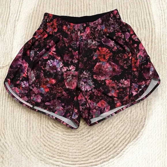 Lululemon Track That High Rise Short 3&quot; Lined Fluoro Floral Multi Size 6