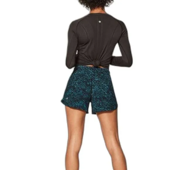 Lululemon Tracker Low-Rise Short 4&quot; *Illuminate Multi Black