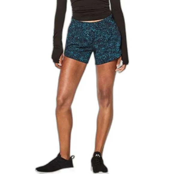 Lululemon Tracker Low-Rise Short 4&quot; *Illuminate Multi Black