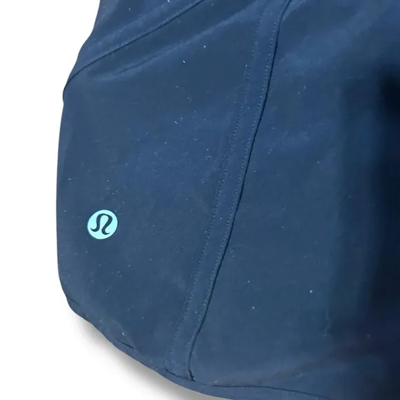 LULULEMON Tracker Short V *4&quot; Black Size 6 Activewear Athleisure