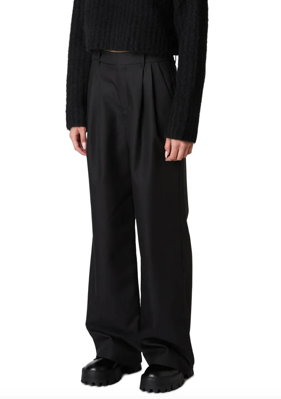 Mid Rise Wide Leg Trouser