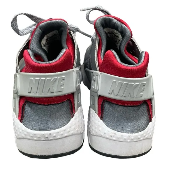 Nike Huarache Run Grey / Red Youth Size 6 Y Women’s  7.5