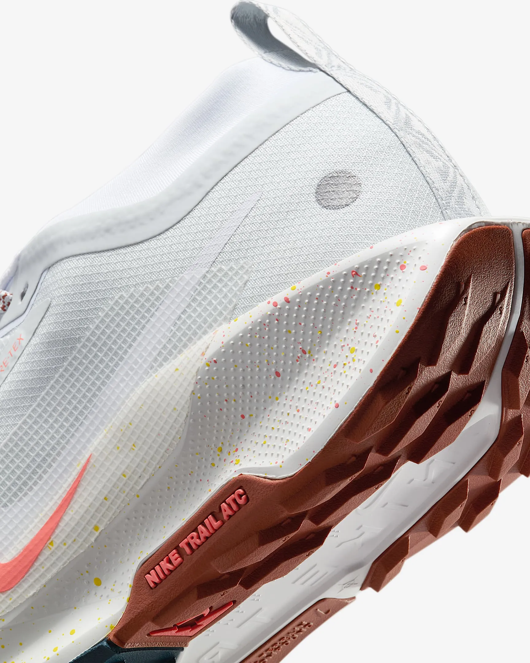 Nike  Pegasus Trail 5 GTX (D Width) - Pure Platinum/White (Mens)