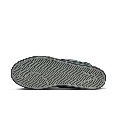 Nike SB Zoom Blazer Mid QS Shoes