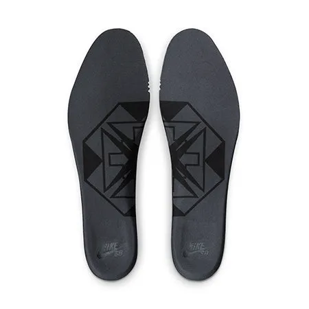 Nike SB Zoom Blazer Mid QS Shoes