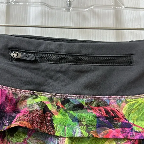 NWT Lululemon Speed Up Low-Rise Short 2.5&quot; Hyper Flow Pink Multi / Black
