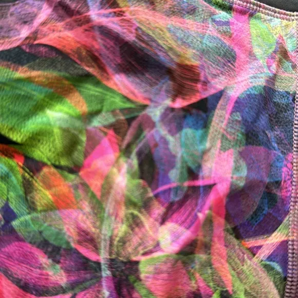 NWT Lululemon Speed Up Low-Rise Short 2.5&quot; Hyper Flow Pink Multi / Black
