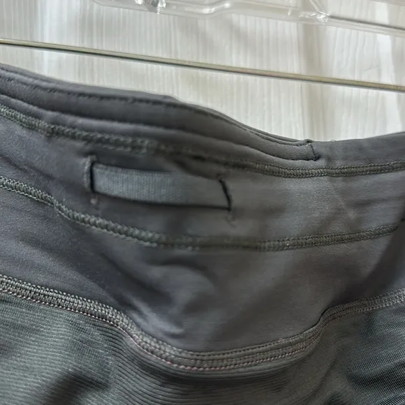 NWT Lululemon Speed Up Low-Rise Short 2.5&quot; Hyper Flow Pink Multi / Black