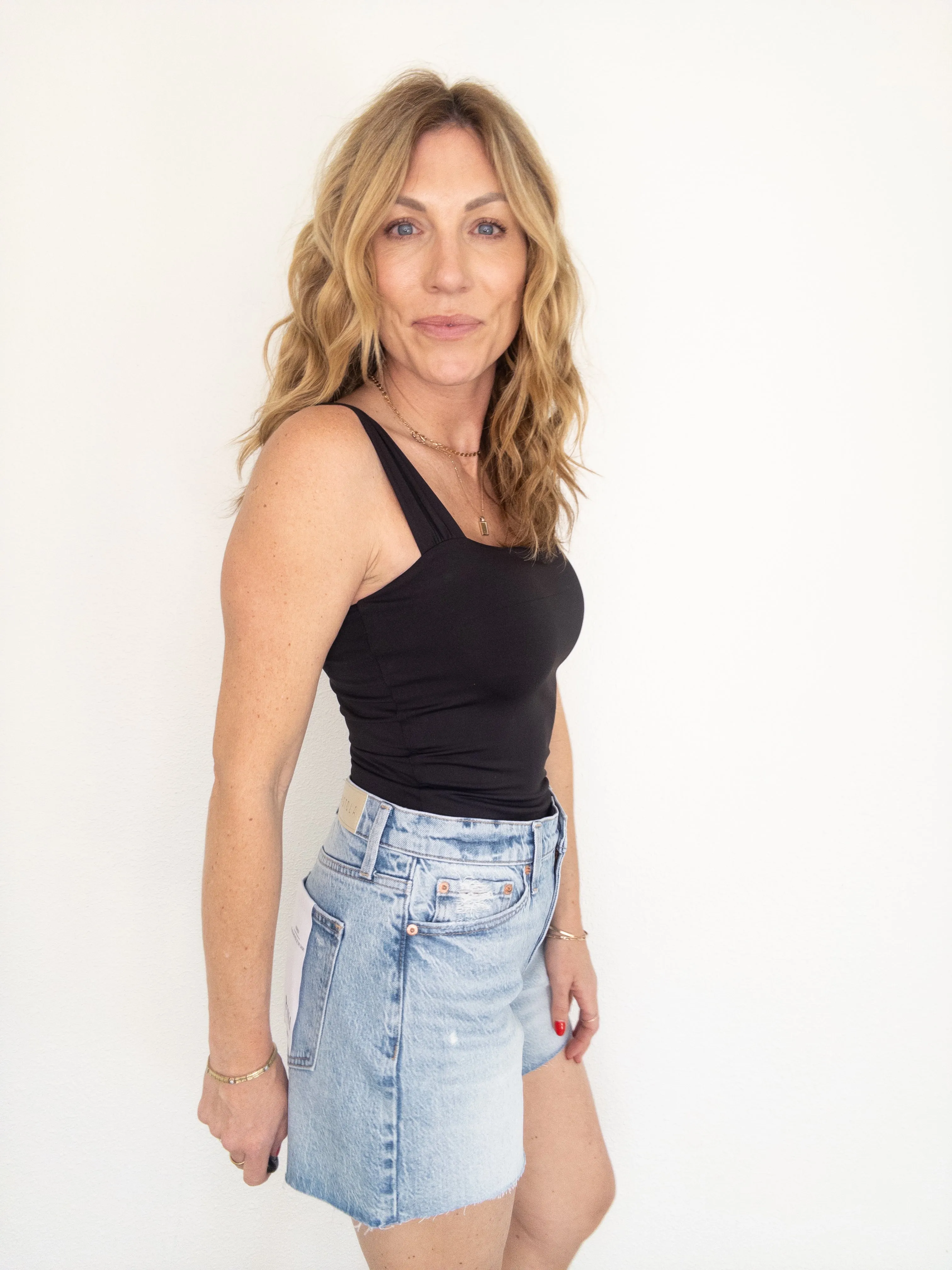 Pistola Kennedy Mid Rise Cut Off Short