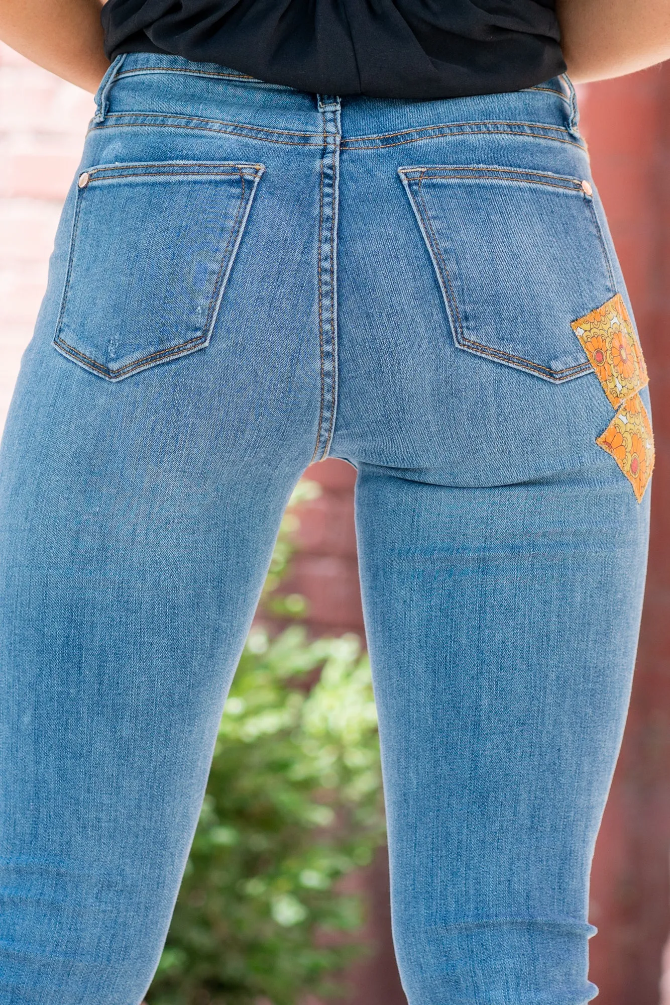 Plus Size 70s Print Patch Mid Rise Skinny