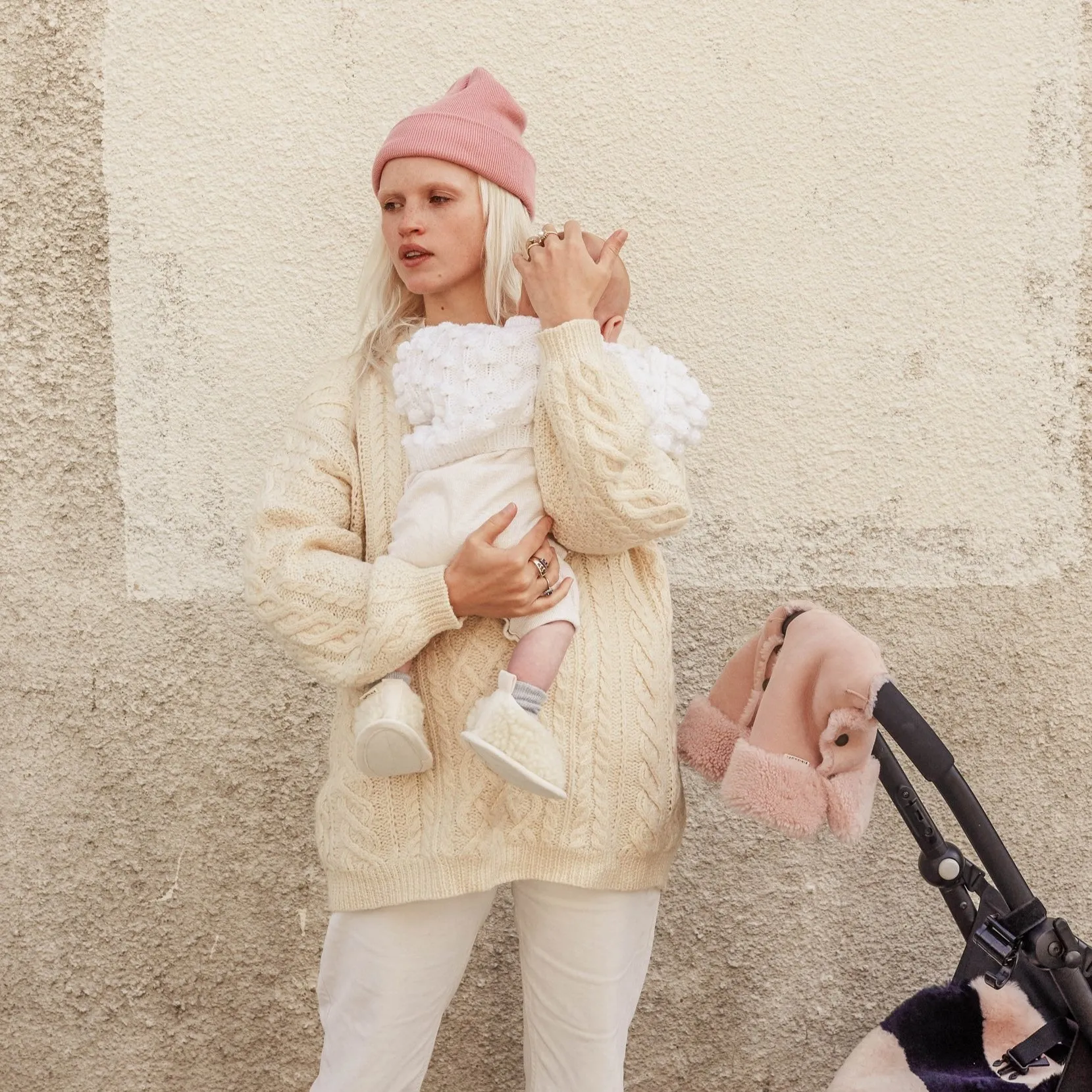 Sheepskin Buggy Mittens (Rose)