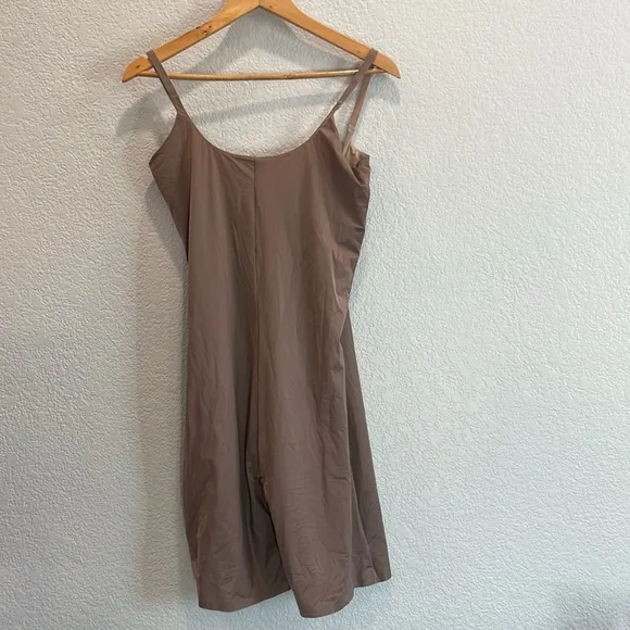 Spanx Two Timing Medium Control Reversible Open Bust Mid Thigh Bodysuit Size 1X
