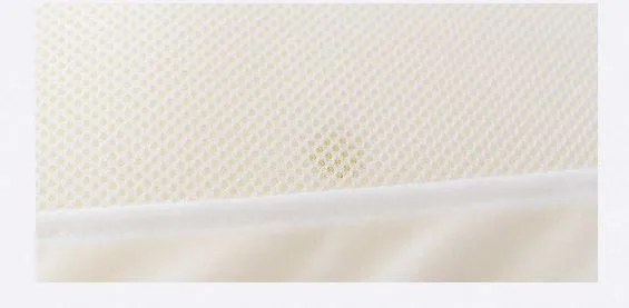 Traeumeland Positioning Wedge Cushion Visco 32x40 cm (0 - 8 mths)