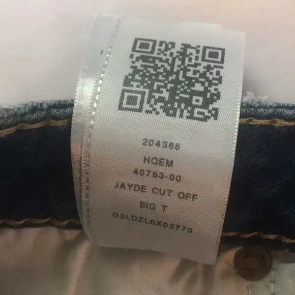 True Religion Jayde Mid-Rise Big-T Jean Shirts 27