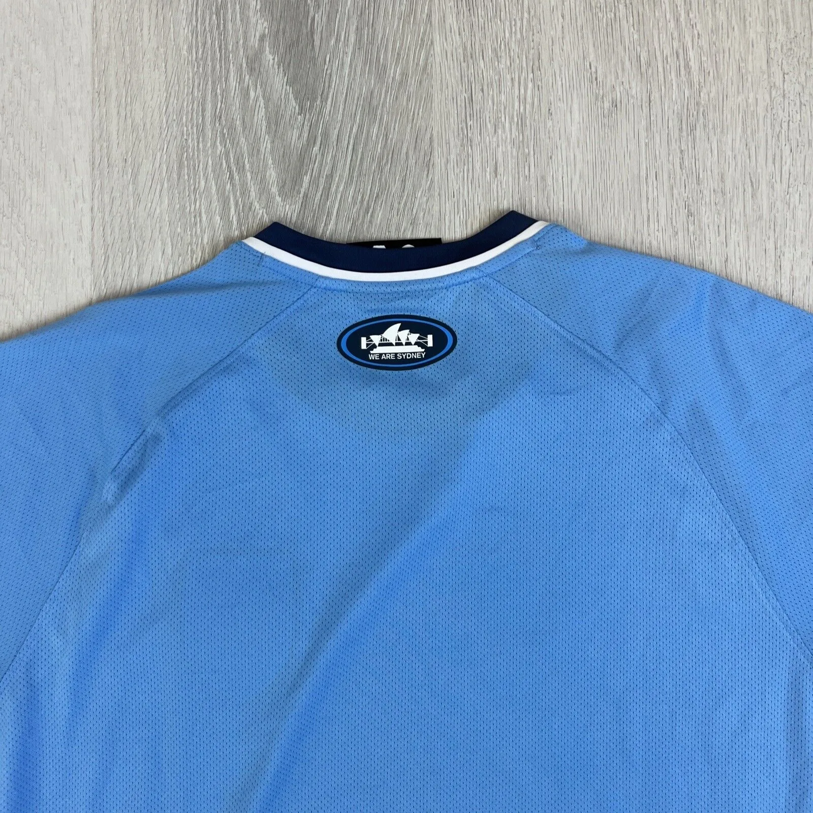 Under Armour Mens Sydney F.C A-League Football Jersey Soccer Jersey Size Medium