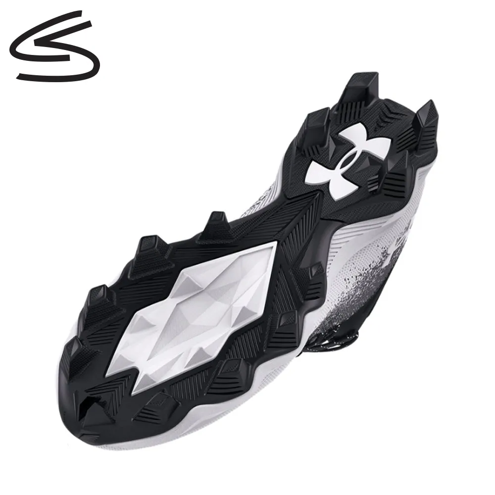 Under Armour Spotlight Franchise RM 4 Wide Cleats