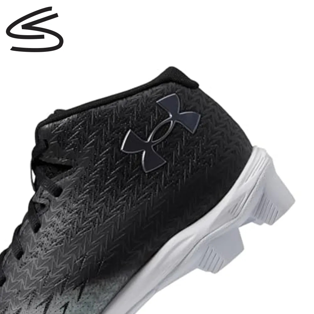 Under Armour Spotlight Franchise RM 4 Wide Cleats