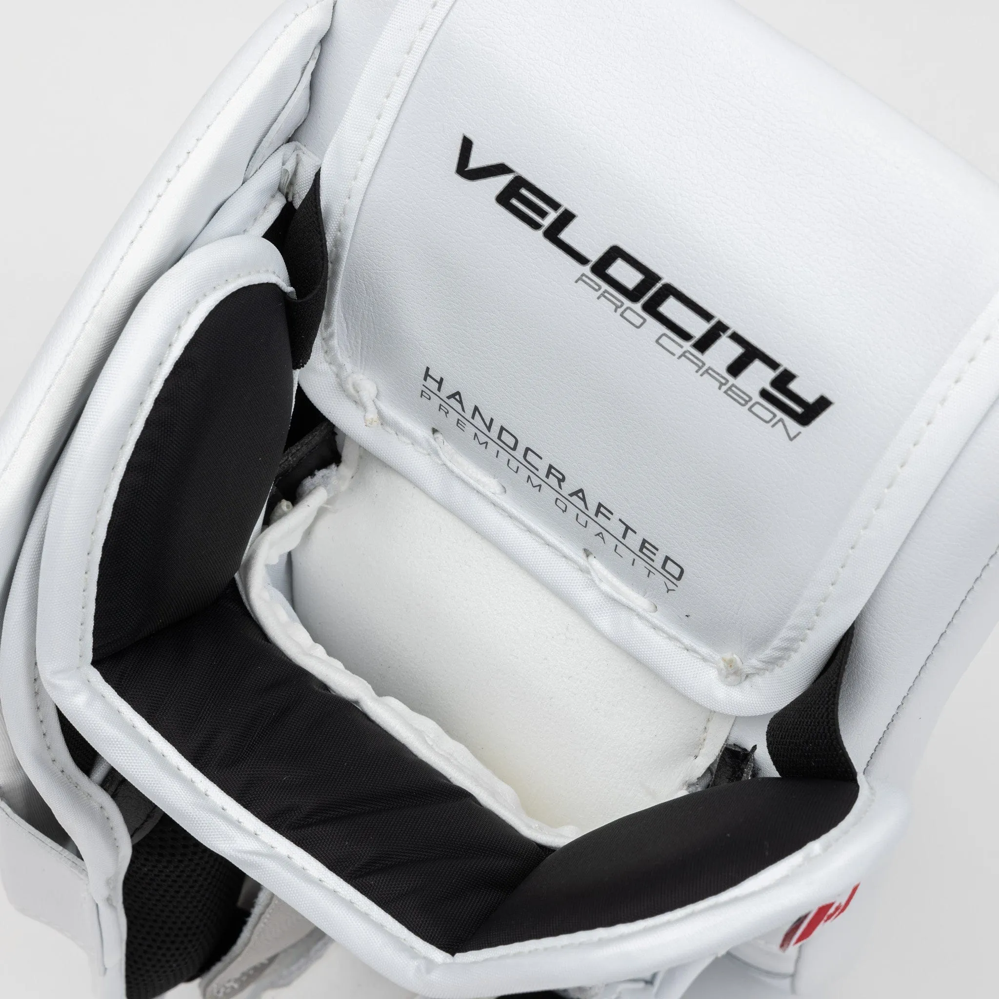 Vaughn Velocity V10 Pro Carbon Senior Goalie Blocker - 7500 Graphic