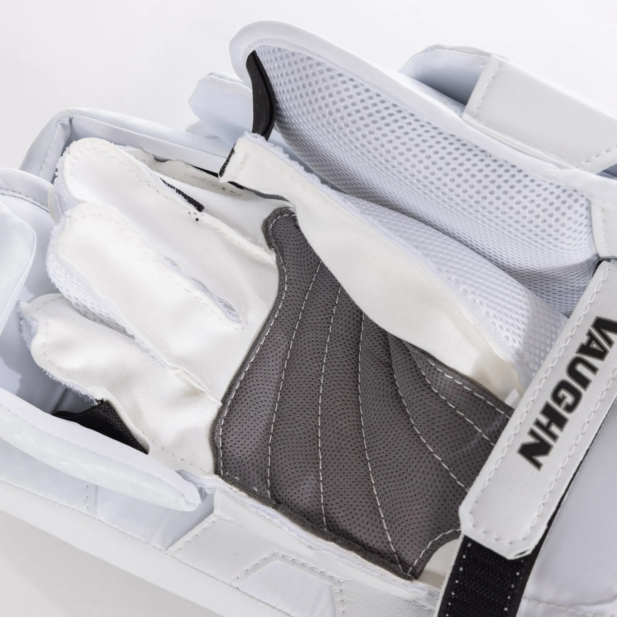 Vaughn Velocity V10 Pro Senior Goalie Blocker
