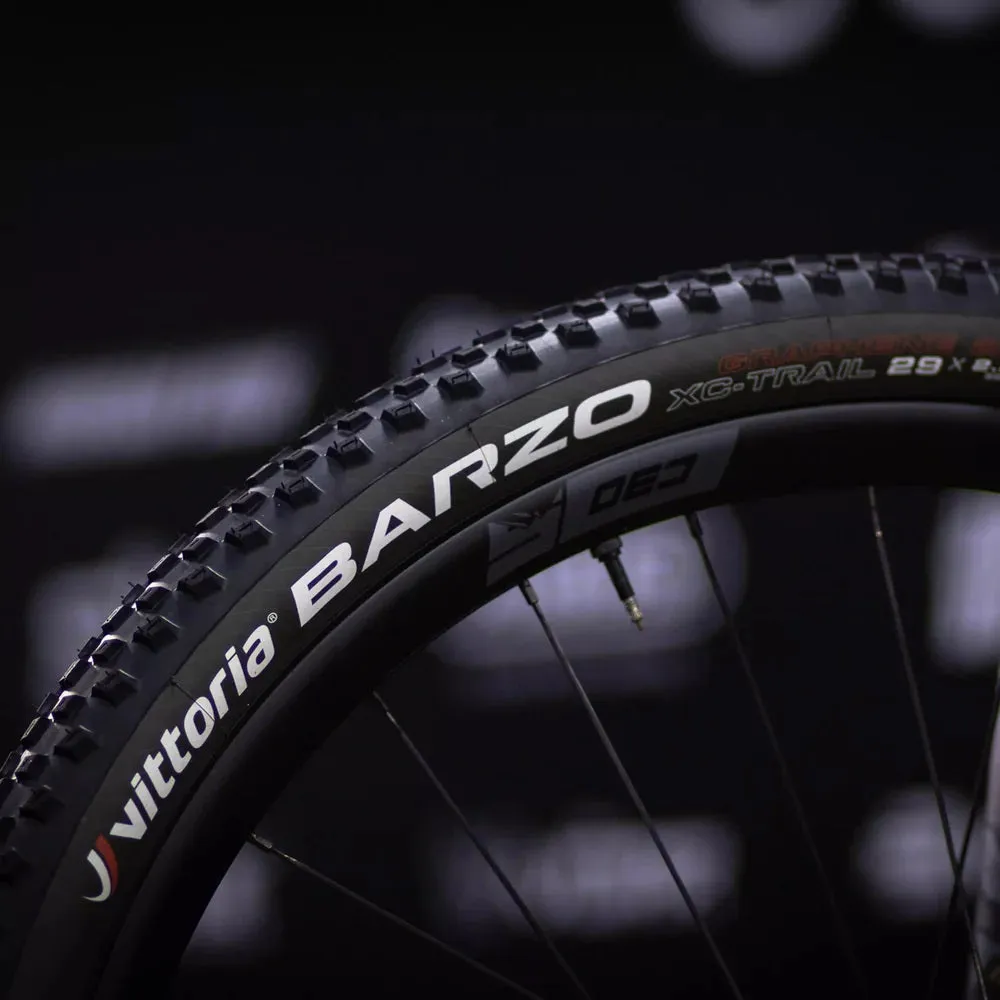 Vittoria - 27.5" Barzo