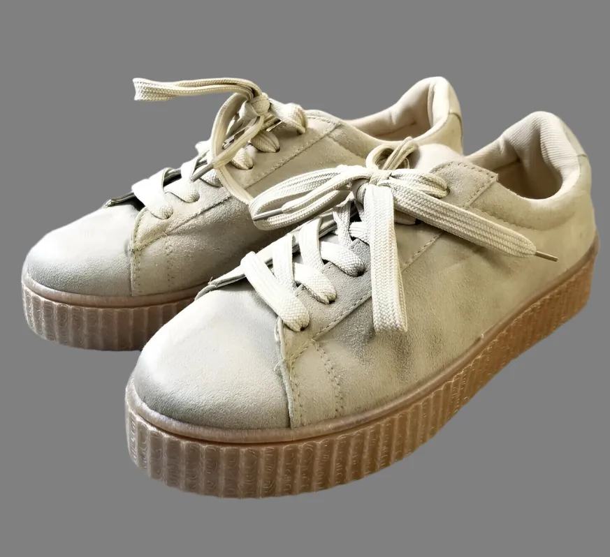 Women's Etc Lace Up Canvas Shoes - size M (7-8)
