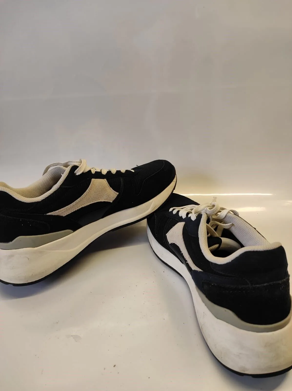 Zara sneakers sock black tennis shoes EU 43